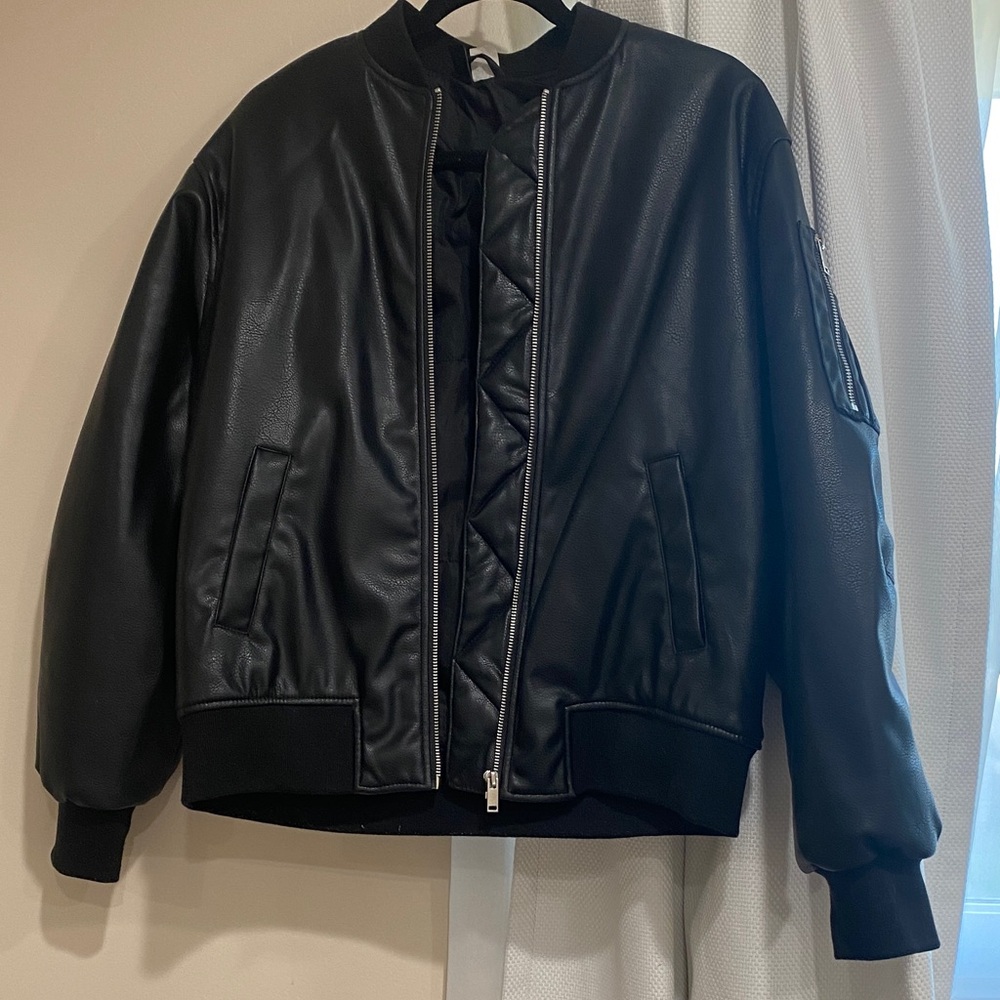 H&M Black faux  Leather Bomber Jacket Oversized Women’s XXS